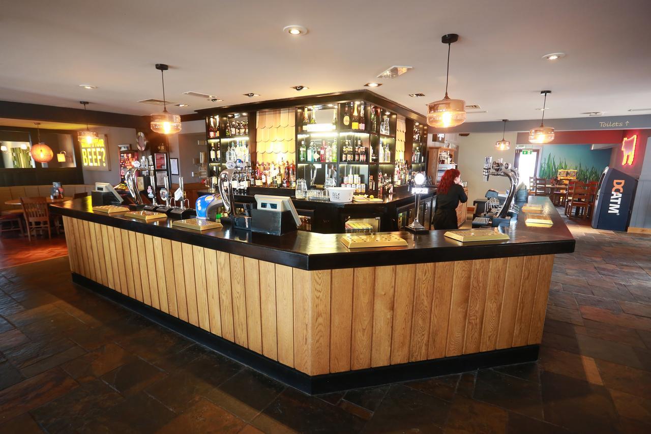 Willows, Blackburn By Marston'S Inn Eksteriør billede
